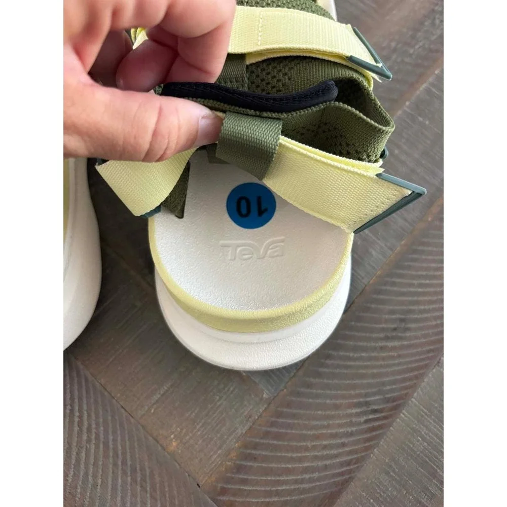 Teva Aventrail Green Yellow Men Hiking Outdoor Trail Sandal Size 10 NEW